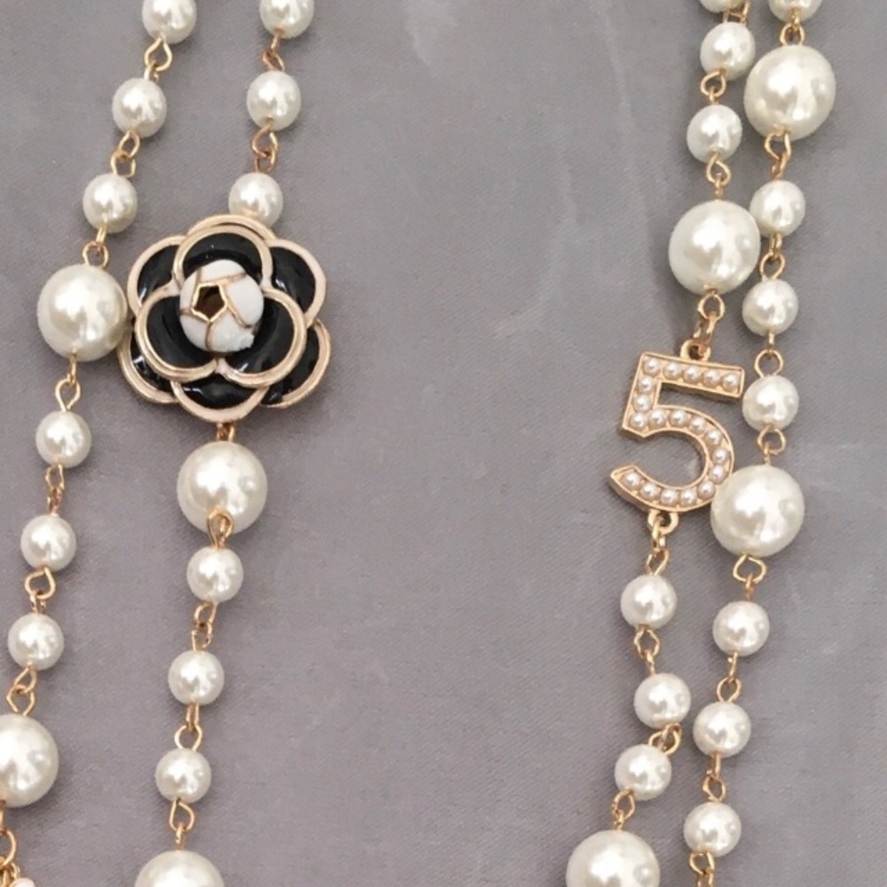 Camellia Flower & Pearl Number 5 Necklace - NWOT